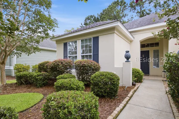 Property Slideshow image 3 of 31 | 35 hampton cir, Bluffton, SC, 29909