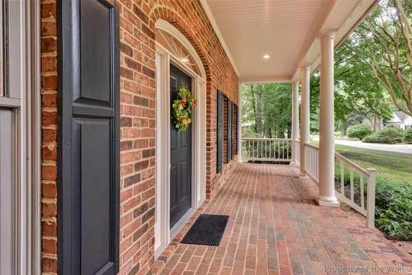 Property Slideshow image 3 of 45 | 101 harbour town, Williamsburg, VA, 23188
