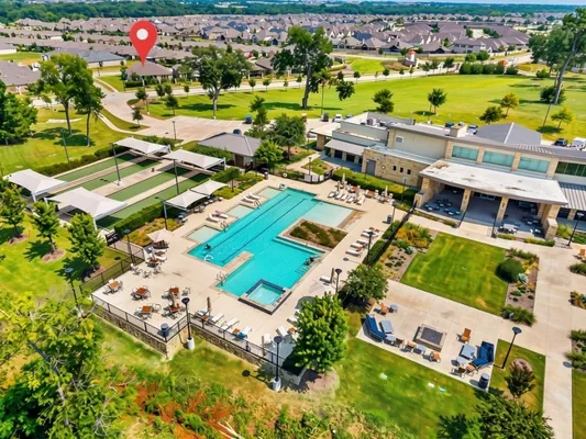 Property Slideshow image 3 of 40 | 9113 bluewater way, Mckinney, TX, 75071
