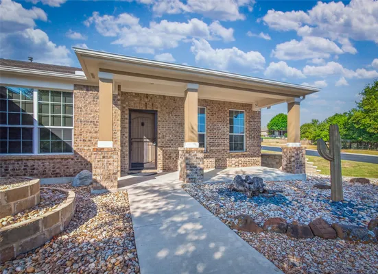 Property Slideshow image 2 of 40 | 435 davis mountain cir, Georgetown, TX, 78633