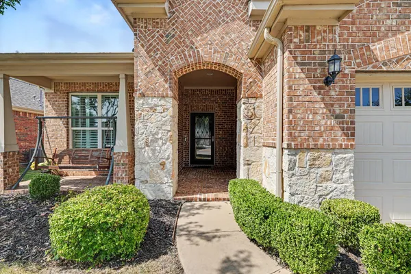 Property Slideshow image 2 of 21 | 3214 castaway ln, Frisco, TX, 75036