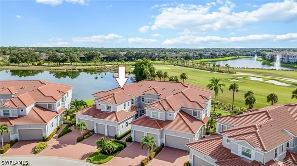 Property Slideshow image 2 of 43 | 604 el camino real 9-101, Naples, FL, 34119