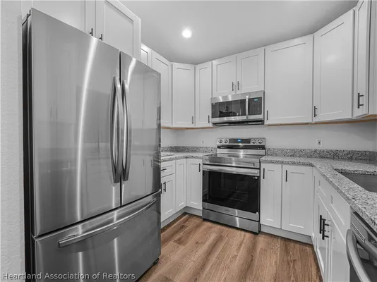 Property Slideshow image 3 of 27 | 2311 hidden creek cir, Sebring, FL, 33870
