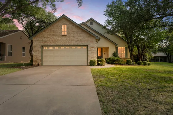 Property Slideshow image 2 of 40 | 115 ruellia dr, Georgetown, TX, 78633