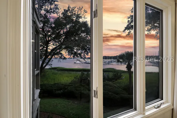 Property Slideshow image 2 of 42 | 73 skull creek dr 210, Hilton Head Island, SC, 29926