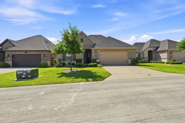 Property Slideshow image 2 of 30 | 2908 cascada way 2908, Mansfield, TX, 76063