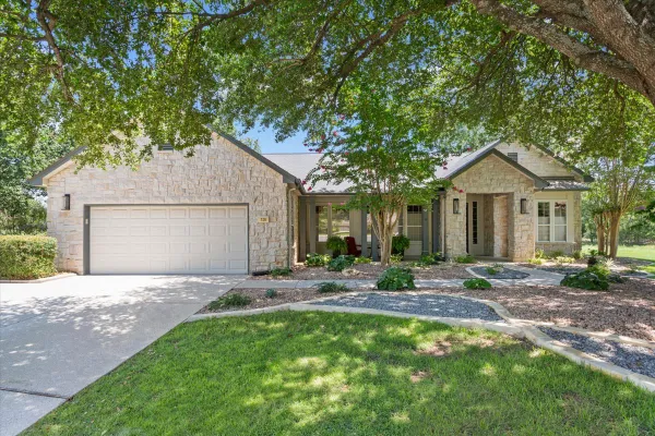 Property Slideshow image 3 of 40 | 136 crystal springs dr, Georgetown, TX, 78633
