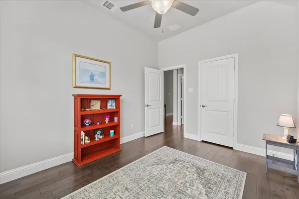 Property Slideshow image 3 of 22 | 8709 shallowford ln, Mckinney, TX, 75070