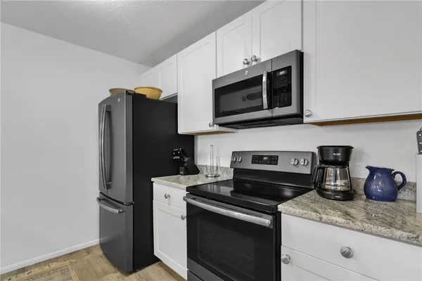 Property Slideshow image 3 of 36 | 1 plantation dr 103, Vero Beach, FL, 32966