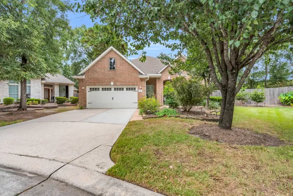 Property Slideshow image 2 of 50 | 2 marlowe way, Conroe, TX, 77384