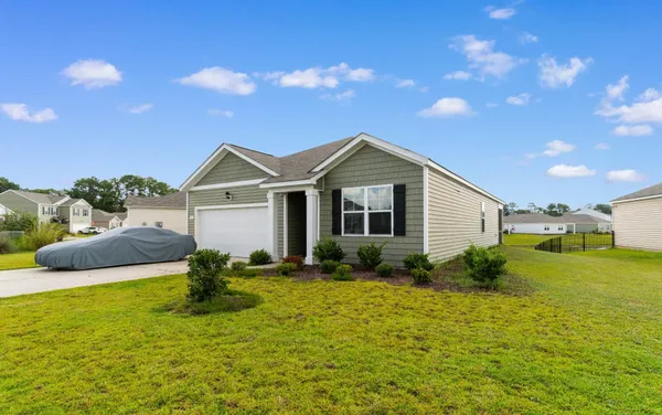 Property Slideshow image 2 of 44 | 1143 sennema cir, Myrtle Beach, SC, 29588