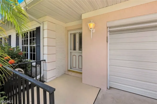 Property Slideshow image 2 of 36 | 7062 w brandywine cir, Fort Myers, FL, 33919