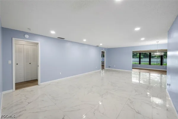 Property Slideshow image 3 of 36 | 7062 w brandywine cir, Fort Myers, FL, 33919