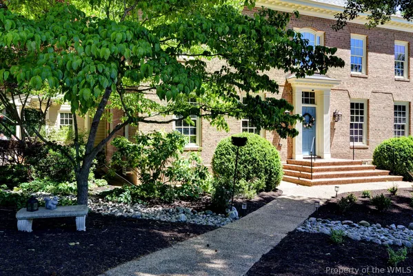 Property Slideshow image 3 of 44 | 120 waterton, Williamsburg, VA, 23188