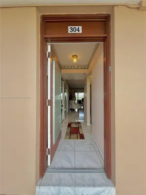 Property Slideshow image 3 of 27 | 2901 nw 46th ave 304, Lauderdale Lakes, FL, 33313