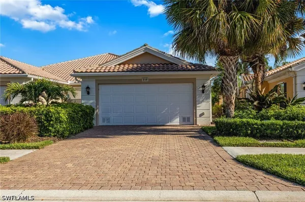 Property Slideshow image 2 of 25 | 8149 xenia ln, Naples, FL, 34114