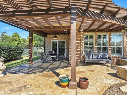 Property Slideshow image 2 of 38 | 6073 prairie bend ln, Frisco, TX, 75036
