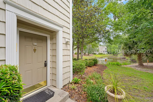 Property Slideshow image 2 of 39 | 59 summerfield court 524 ct 524, Hilton Head Island, SC, 29926