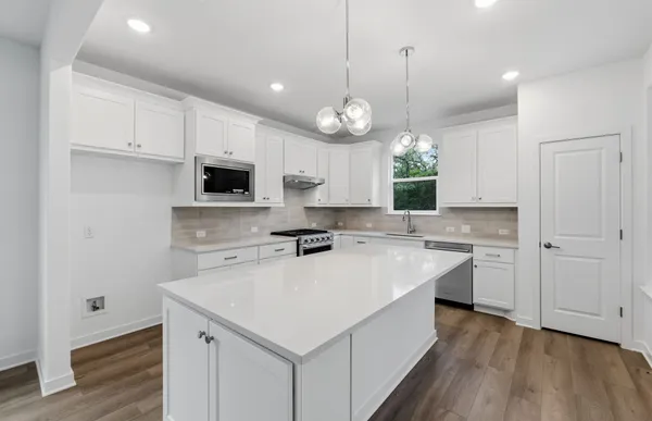 Property Slideshow image 3 of 23 | 1010 martingale st, Georgetown, TX, 78633