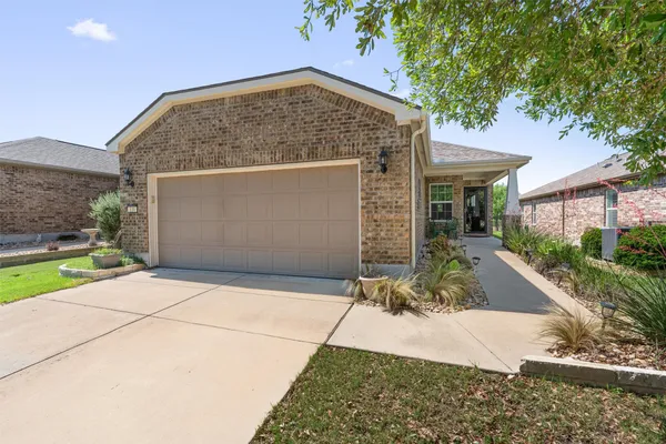Property Slideshow image 2 of 29 | 110 hobby st, Georgetown, TX, 78633