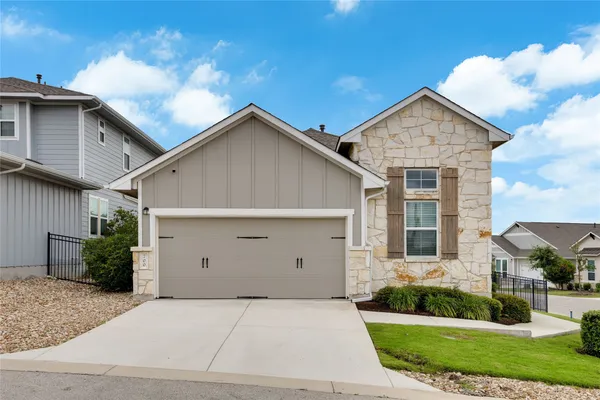 Property Slideshow image 2 of 26 | 700 affazia ln c, Georgetown, TX, 78628