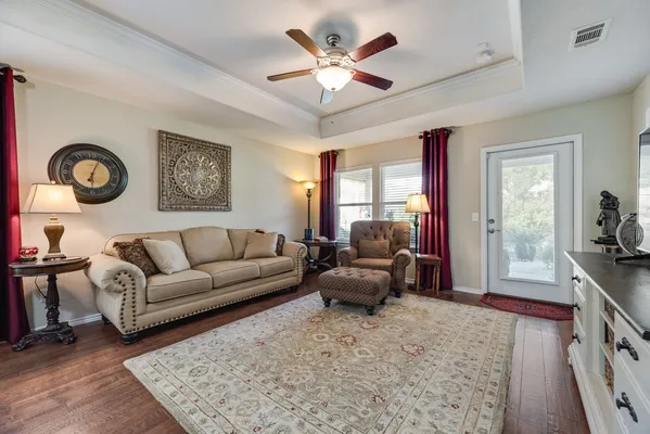 Property Slideshow image 3 of 20 | 7564 wiley ln, Frisco, TX, 75036