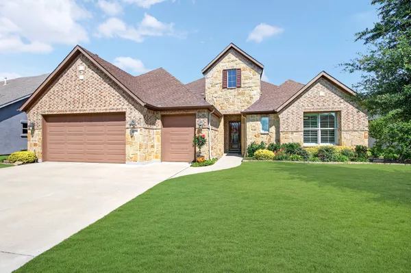 Property Slideshow image 2 of 32 | 12104 willet way, Denton, TX, 76207