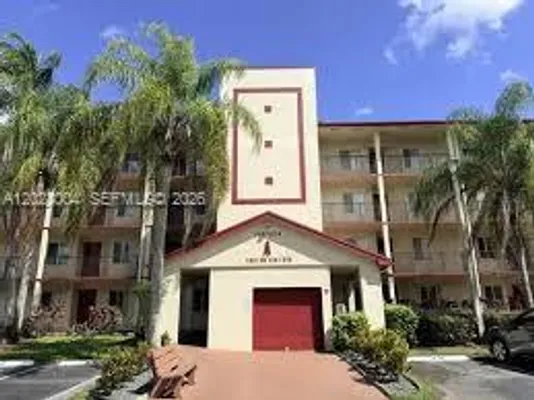 Property Slideshow image 2 of 31 | 1600 sw 127th way 401c, Pembroke Pines, FL, 33027