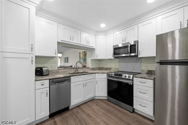 Property Slideshow image 2 of 44 | 1747 pebble beach dr 113, Fort Myers, FL, 33907