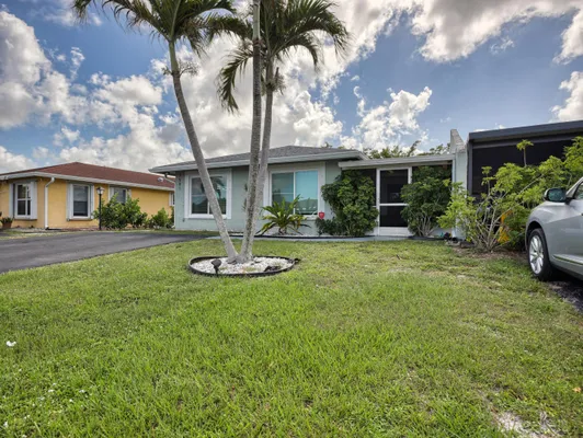 Property Slideshow image 3 of 54 | 7581 deuce ln, ,, FL, 33467