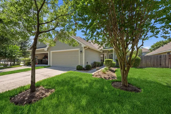 Property Slideshow image 2 of 19 | 7 marywood dr, Conroe, TX, 77384