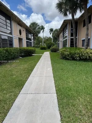 Property Slideshow image 2 of 11 | 7178 ashmont cir 108, Tamarac, FL, 33321