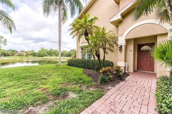 Property Slideshow image 2 of 29 | 20210 calice ct 201, Estero, FL, 33928
