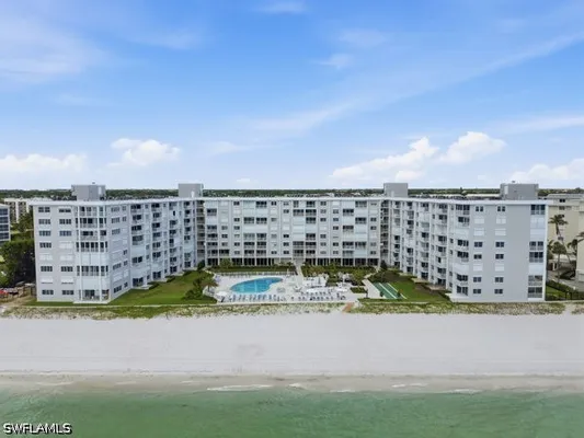 Property Slideshow image 2 of 32 | 3443 gulf shore blvd 714, Naples, FL, 34103