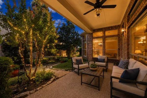 Property Slideshow image 2 of 40 | 613 pelican hills dr, Fairview, TX, 75069