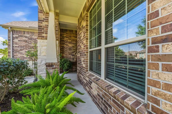 Property Slideshow image 3 of 48 | 217 percheron dr, The Woodlands, TX, 77382
