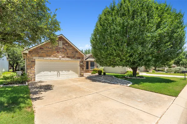 Property Slideshow image 2 of 34 | 403 dove hollow trl, Georgetown, TX, 78633