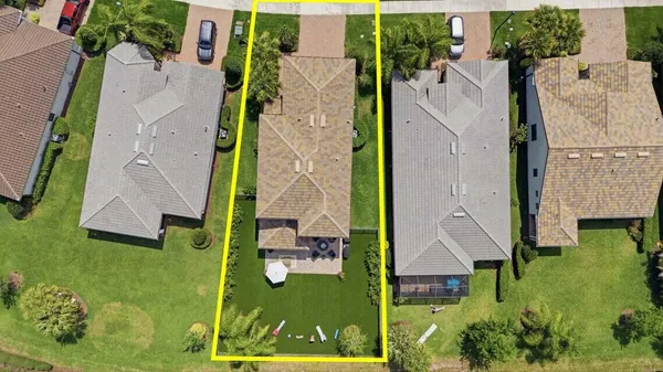 Property Slideshow image 3 of 50 | 127 se courances dr, Port St Lucie, FL, 34984