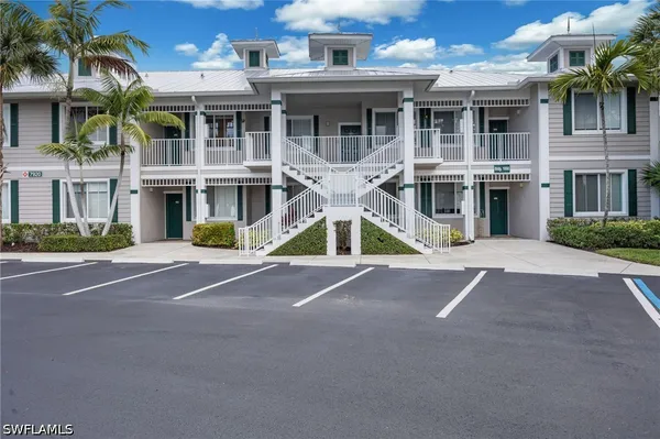 Property Slideshow image 3 of 28 | 7920 mahogany run ln 1024, Naples, FL, 34113