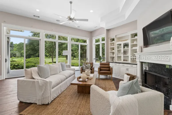 Property Slideshow image 2 of 31 | 30 knollwood dr, Hilton Head Island, SC, 29926