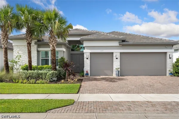Property Slideshow image 2 of 36 | 12177 eucalyptus way, Naples, FL, 34120