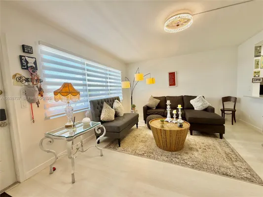 Property Slideshow image 3 of 46 | 4123 cambridge f 4123, Deerfield Beach, FL, 33442