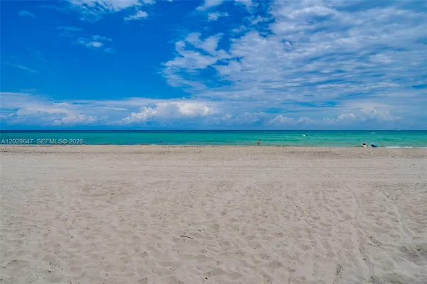Property Slideshow image 3 of 36 | 1201 s ocean dr 1105n, Hollywood, FL, 33019