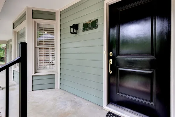 Property Slideshow image 3 of 46 | 101 holman rd, Williamsburg, VA, 23185
