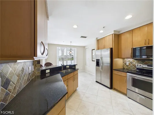 Property Slideshow image 3 of 26 | 12971 pennington pl 102, Fort Myers, FL, 33913