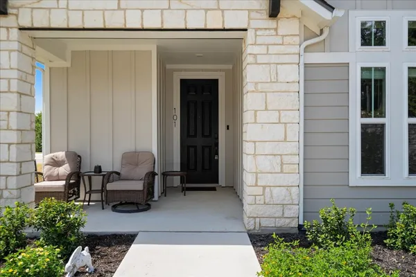Property Slideshow image 3 of 29 | 220 bolivar way 101, San Marcos, TX, 78666