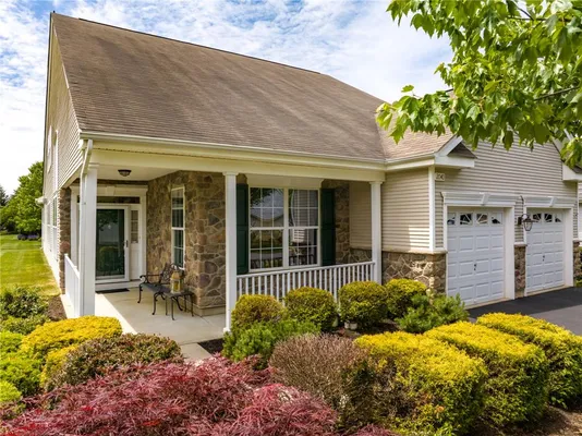 Property Slideshow image 2 of 33 | 2040 kingsview rd, Macungie Boro, PA, 18062