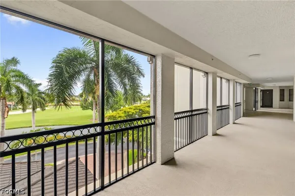 Property Slideshow image 3 of 50 | 11620 court of palms 202, Fort Myers, FL, 33908