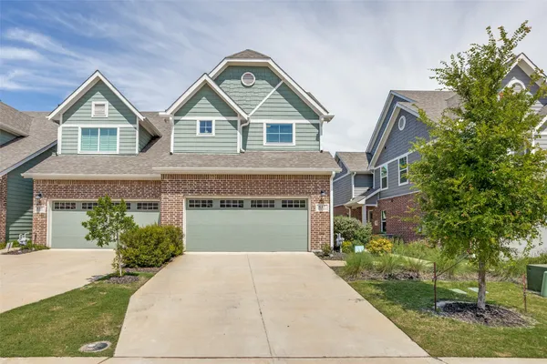 Property Slideshow image 2 of 28 | 617 emily ln, Wylie, TX, 75098