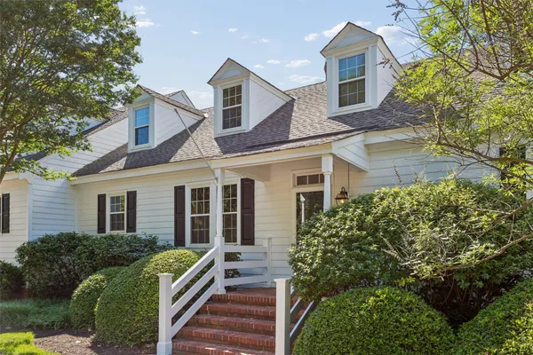 Property Slideshow image 2 of 50 | 212 par dr, Williamsburg, VA, 23188